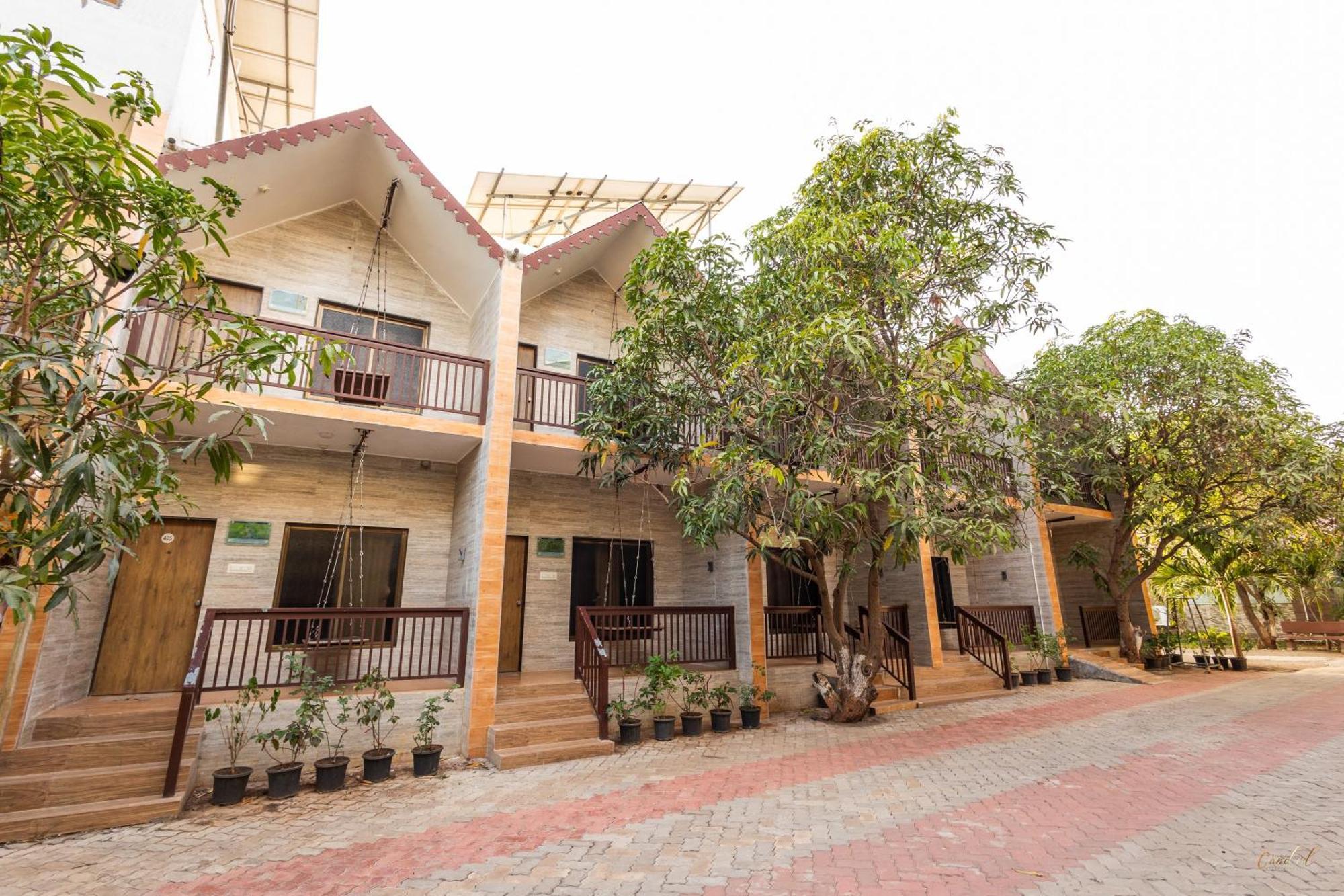 Daksh Resort And Amusement Park Sasan Gir Exterior photo