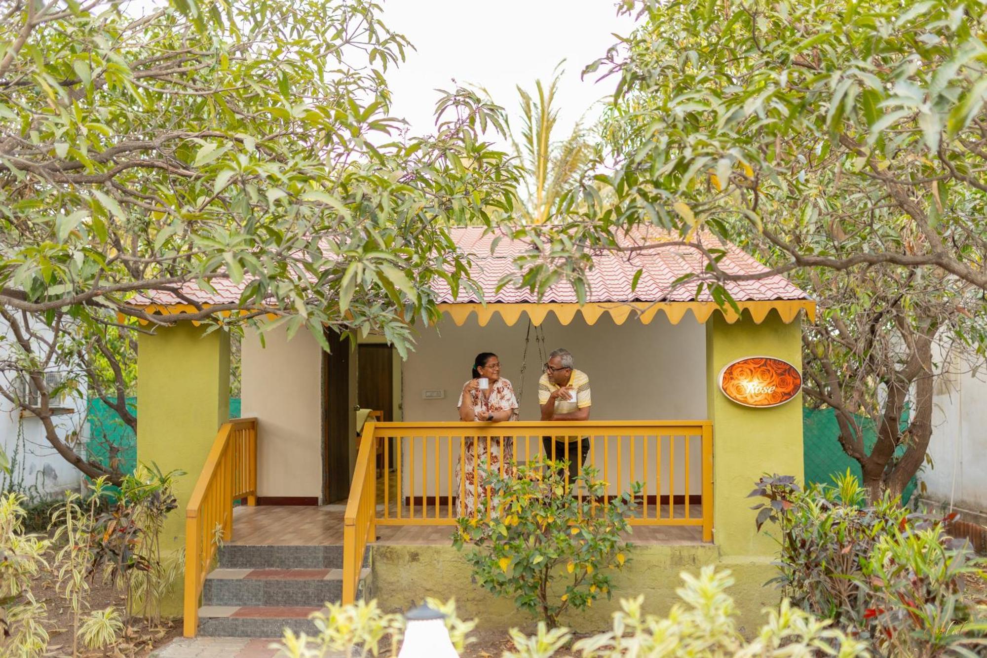 Daksh Resort And Amusement Park Sasan Gir Exterior photo